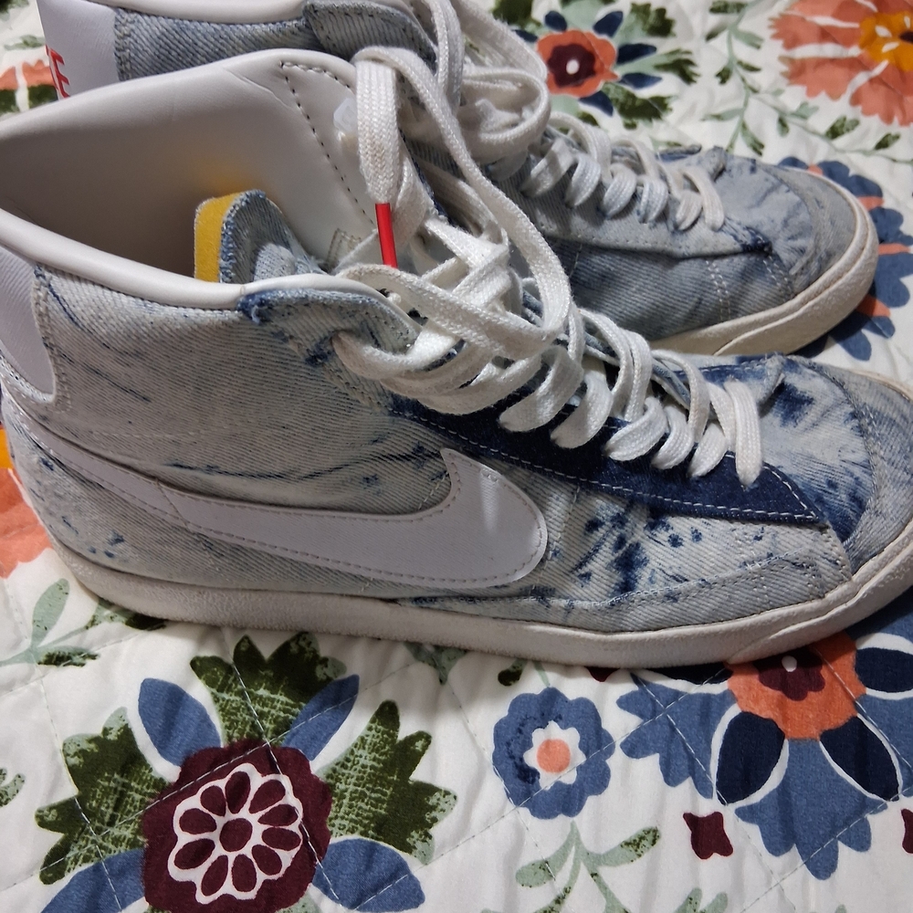Nike Women's High-Top Sneakers in White and Blue Denim